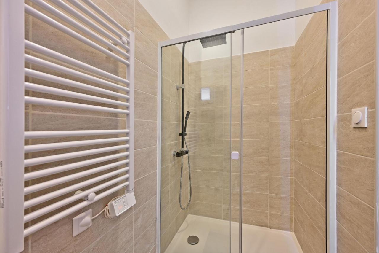 Au Roi Rene - Ac Clim - Wifi Apartment Avignon Exterior photo